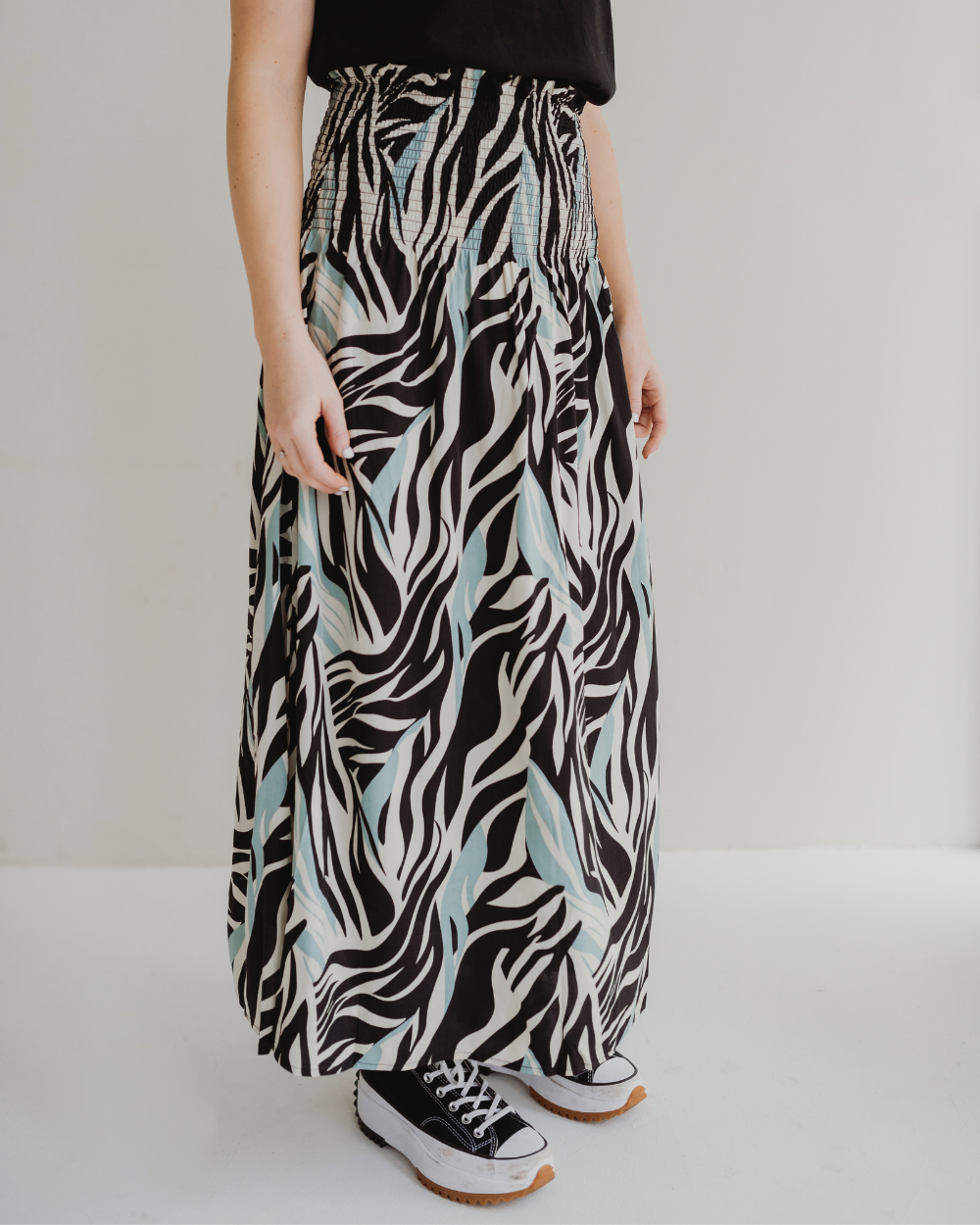 Zuri Multicolour Zebra Twirl Print Multifunctional Maxi Skirt