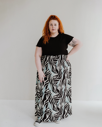 Zuri Multicolour Zebra Twirl Print Multifunctional Maxi Skirt