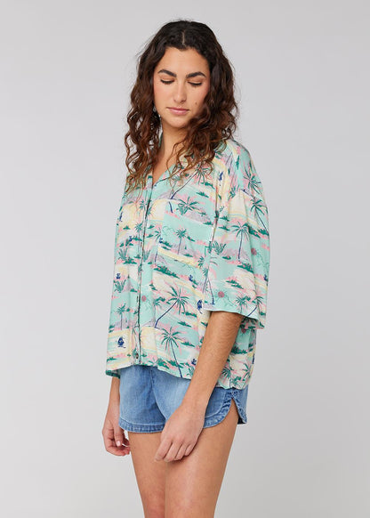 Sisstrevolution Honolulu Shirt