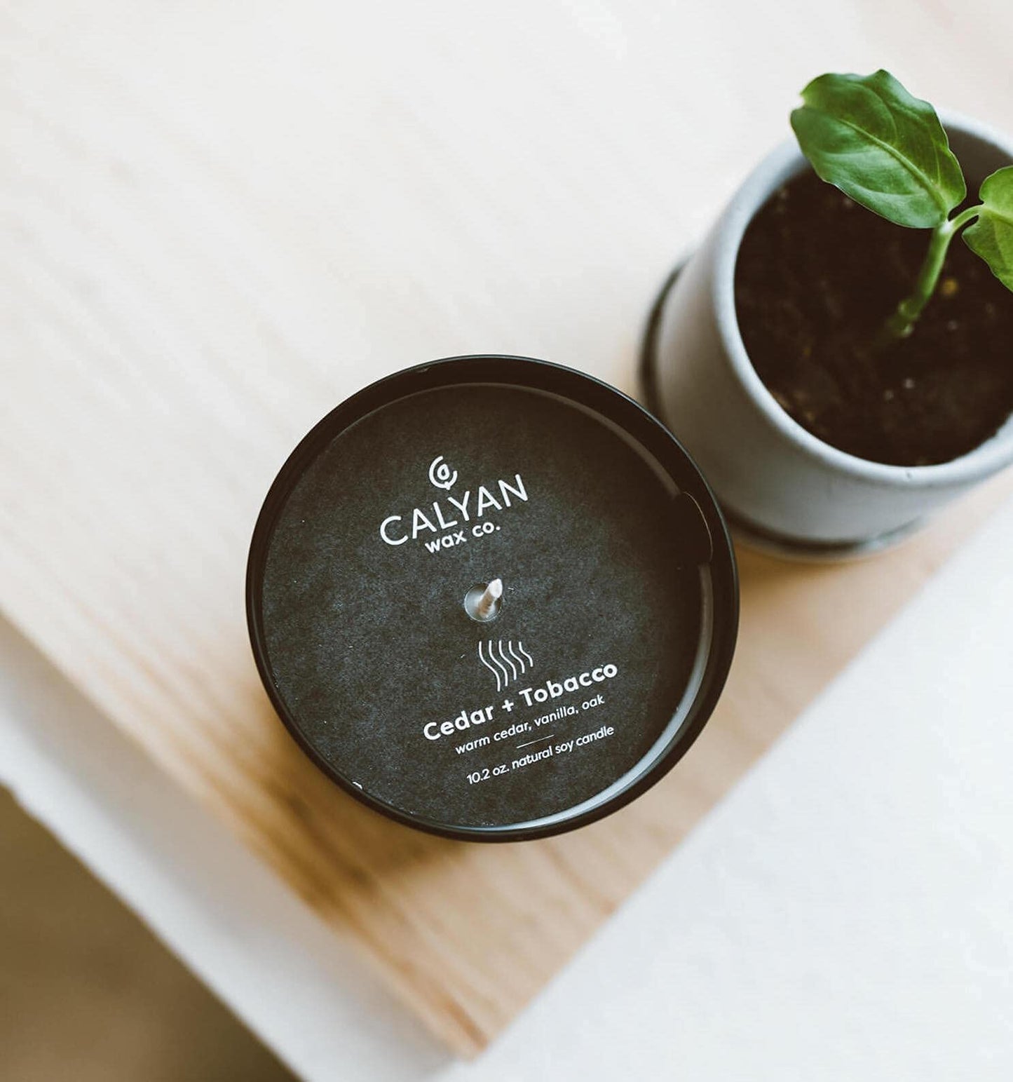 Calyan Wax Co. Cedar & Tobacco Candle – 75 Hour Burn – Non-Toxic Soy | Black Matte Tumbler Jar 10.2oz