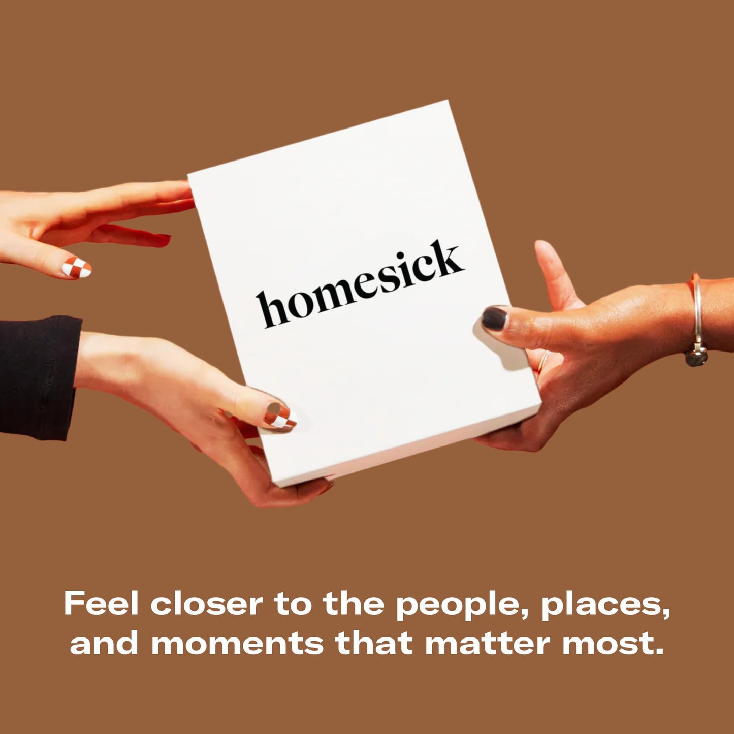 Homesick Reading Nook Candle – 7.5 oz, Sandalwood & Musk, Long-Lasting Soy Wax