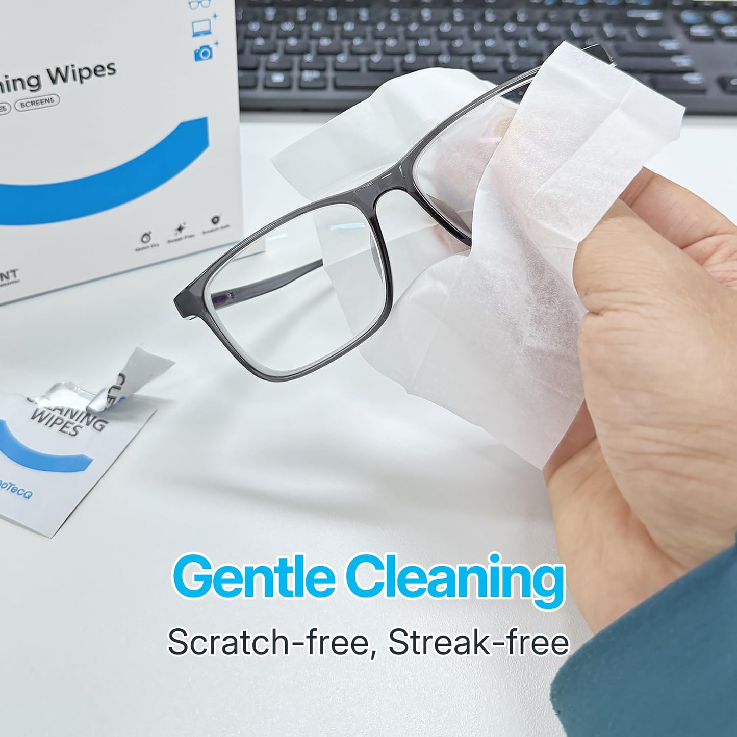 SmoTecQ Eyeglass Cleaning Wipes Kit – 180 Wipes + 2 Microfiber Cloths