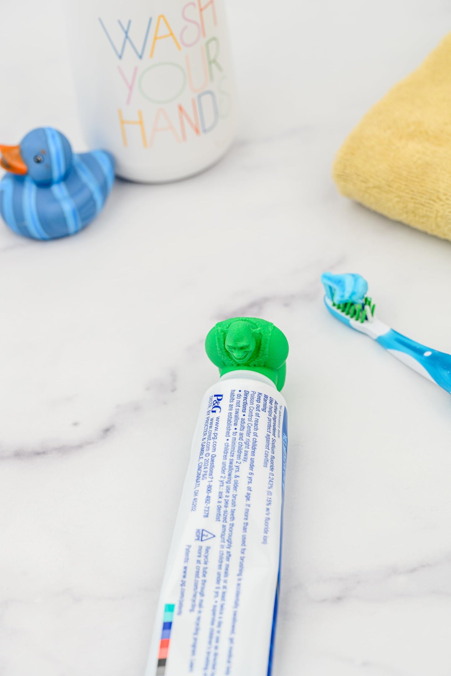 TUBECAPZ Shrek Pooping Toothpaste Topper – Adapters for Crest & Colgate Tubes