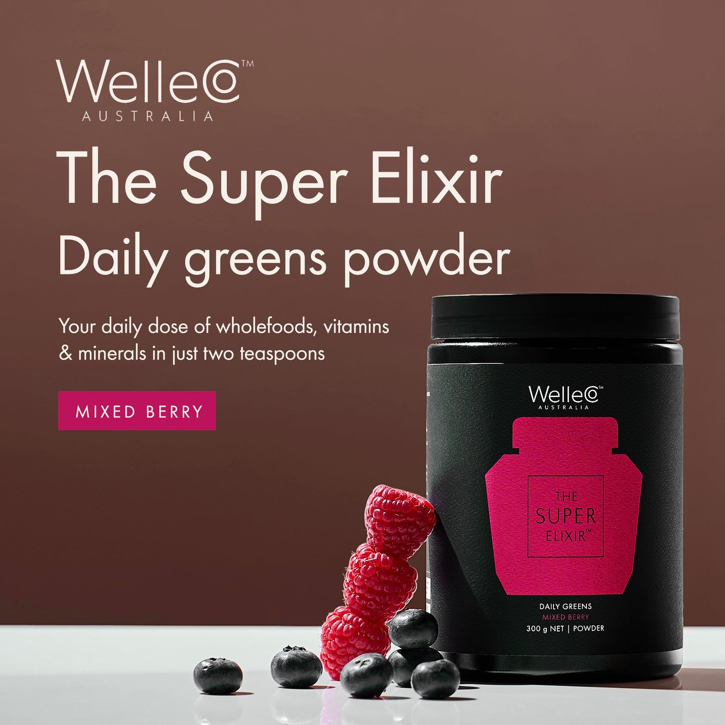 WelleCo The Super Elixir Daily Greens Powder – Probiotic Drink Mix (300g, Mixed Berry)